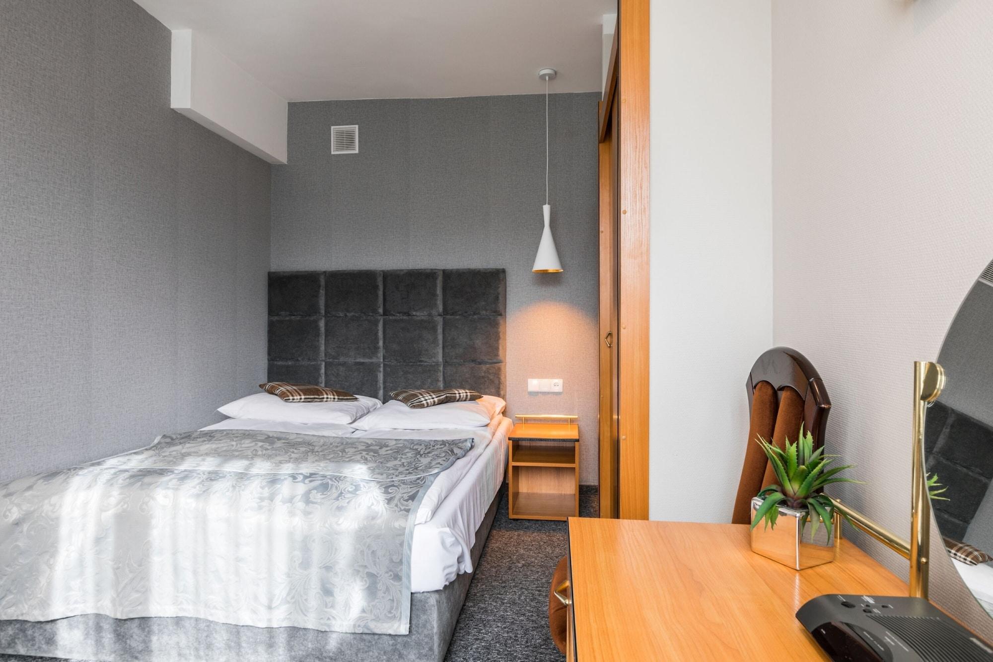 Hotel Helios 300m Od Krupowek Nowy Basen Od 12 Lipca