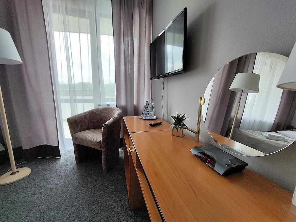 Helios 300m Od Krupowek Nowy Basen Od 12 Lipca Hotel