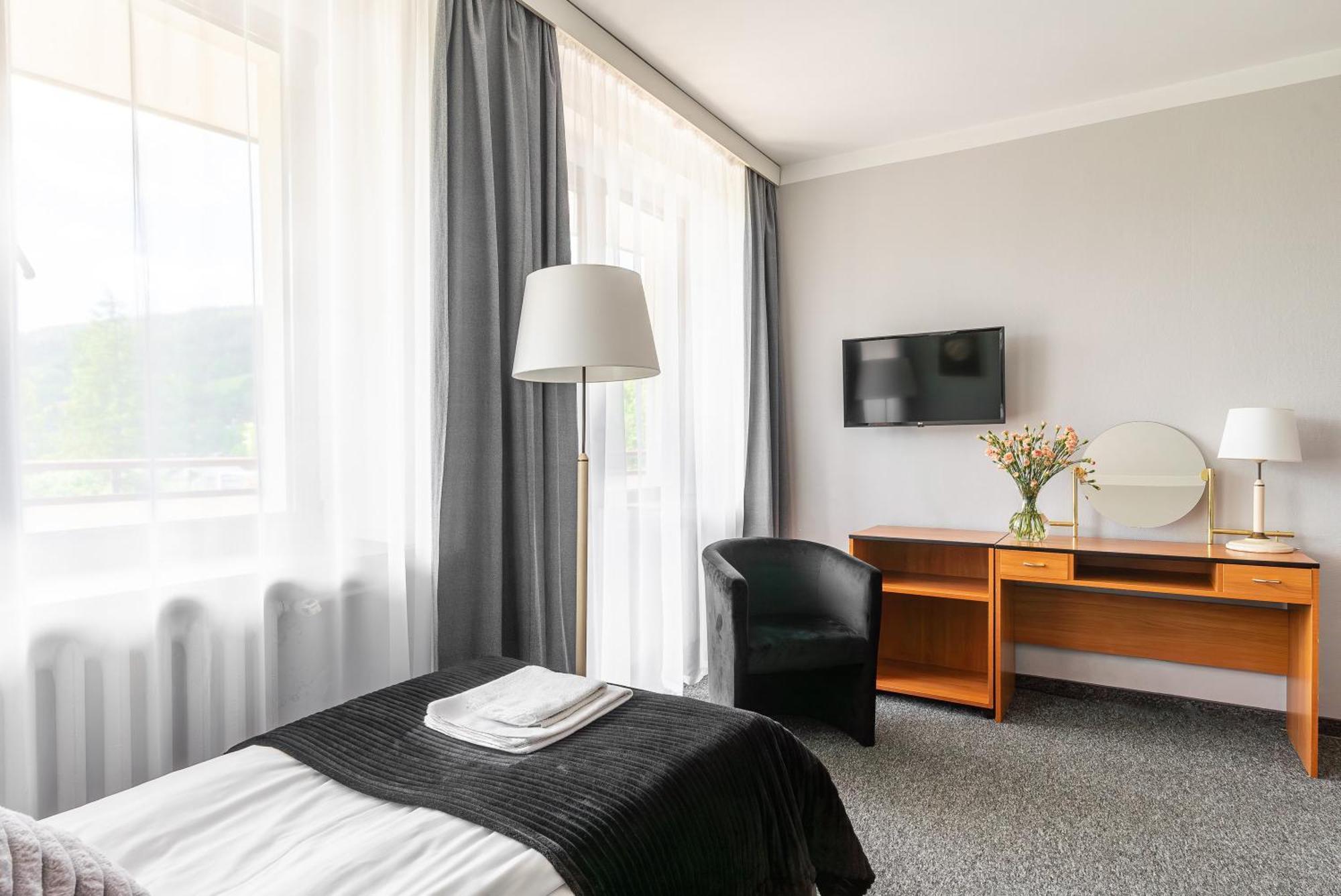 Hotel Helios 300m Od Krupowek Nowy Basen Od 12 Lipca Zakopane