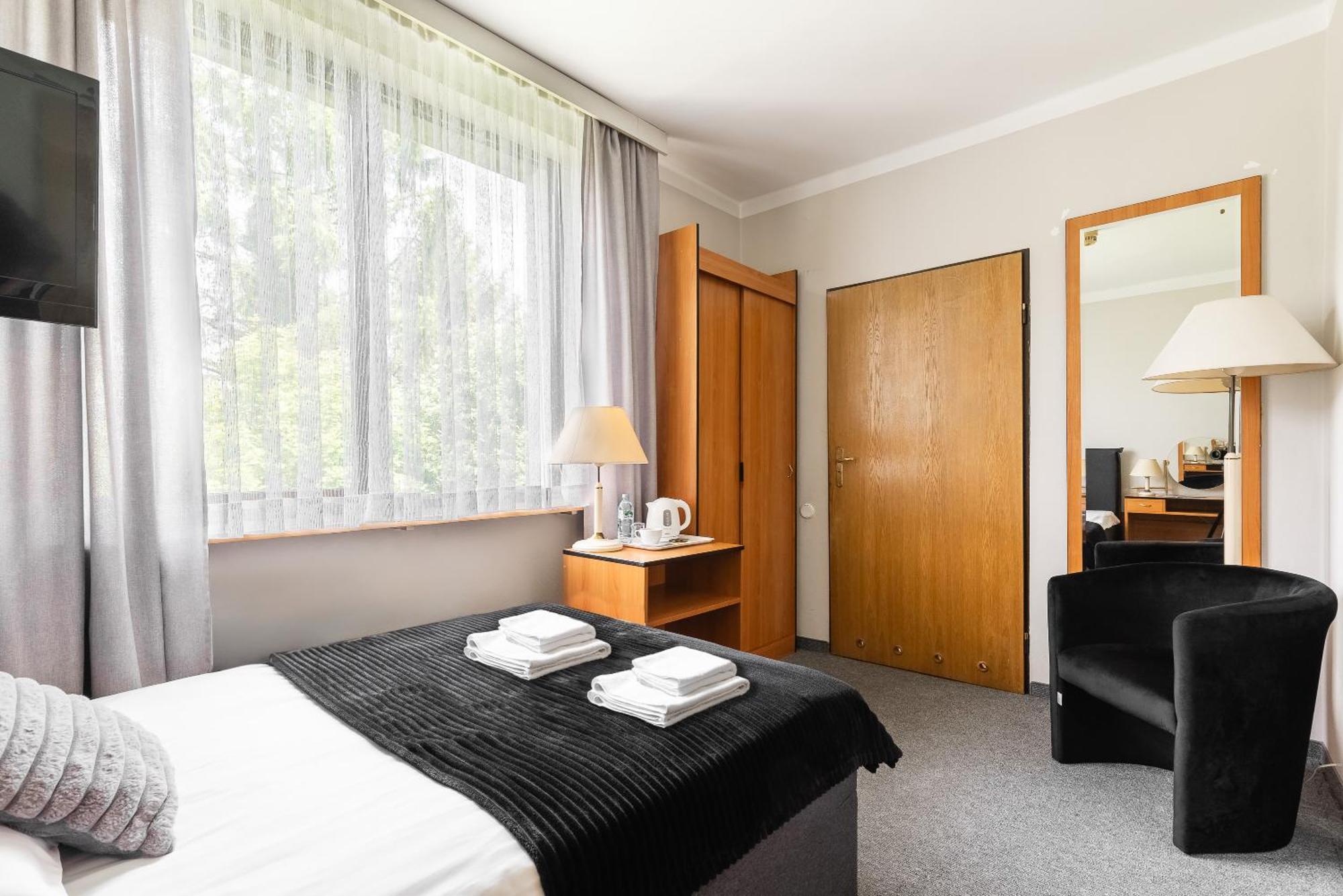Hotel Helios 300m Od Krupowek Nowy Basen Od 12 Lipca