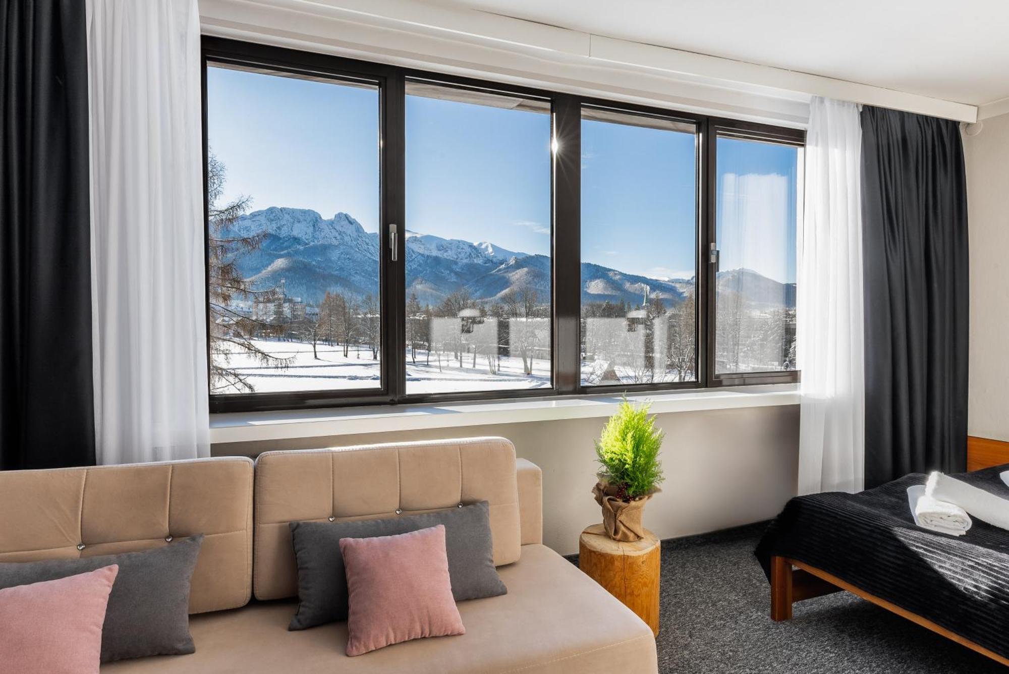 Helios 300m Od Krupowek Nowy Basen Od 12 Lipca Zakopane