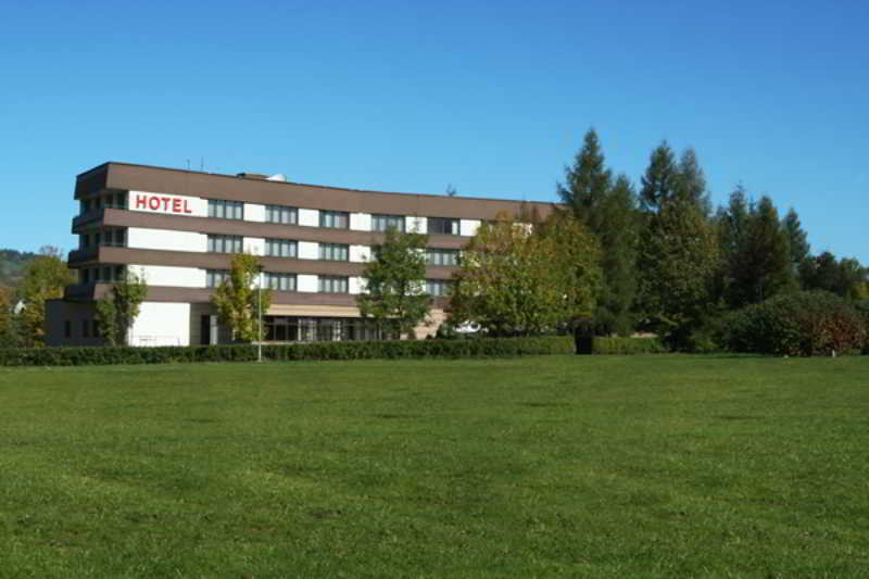 Hotell Helios 300m Od Krupowek Nowy Basen Od 12 Lipca 2*