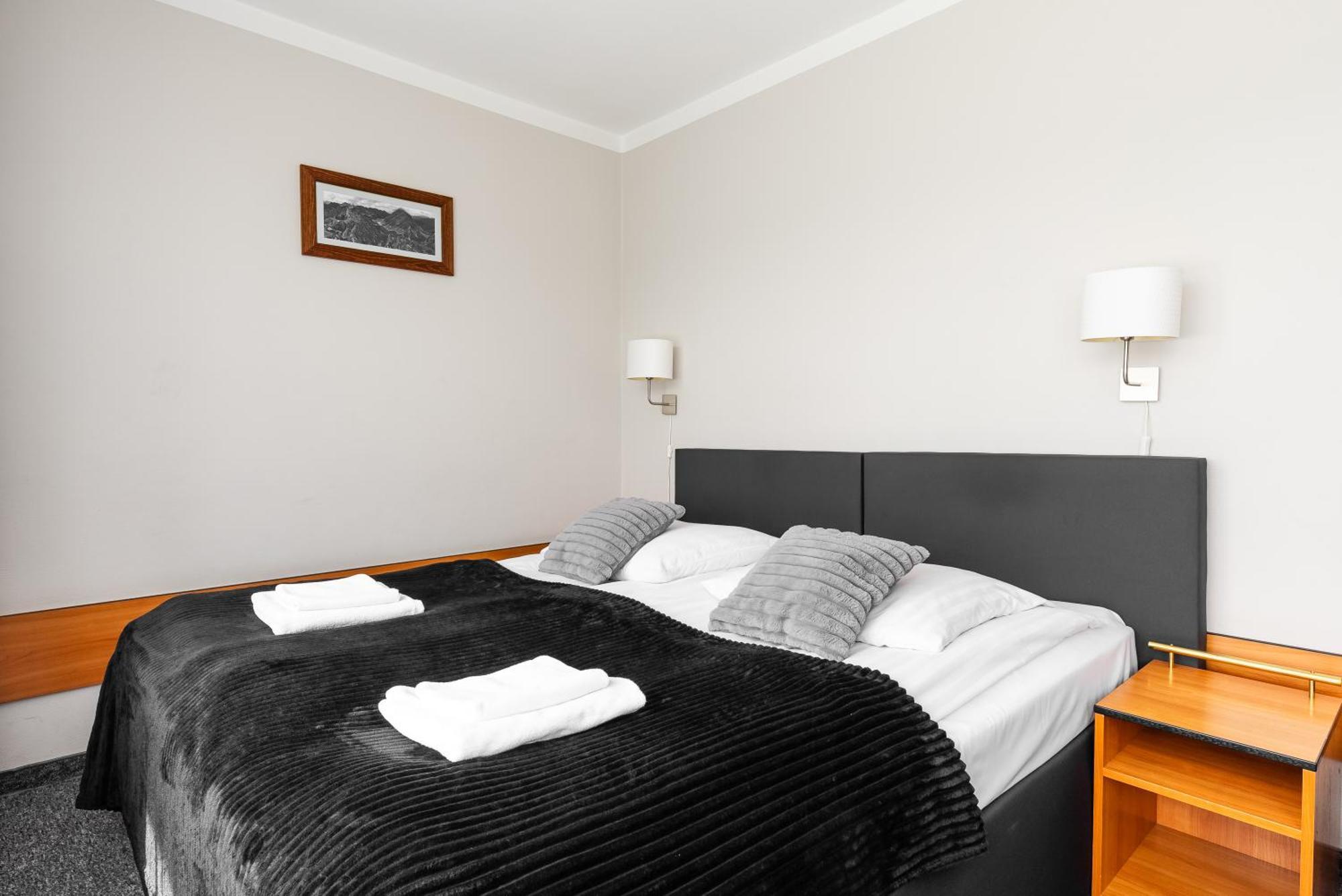 Hotel Helios 300m Od Krupowek Nowy Basen Od 12 Lipca