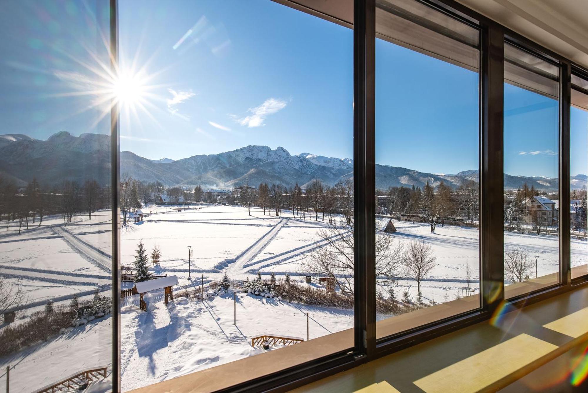 Helios 300m Od Krupowek Nowy Basen Od 12 Lipca 2* Zakopane