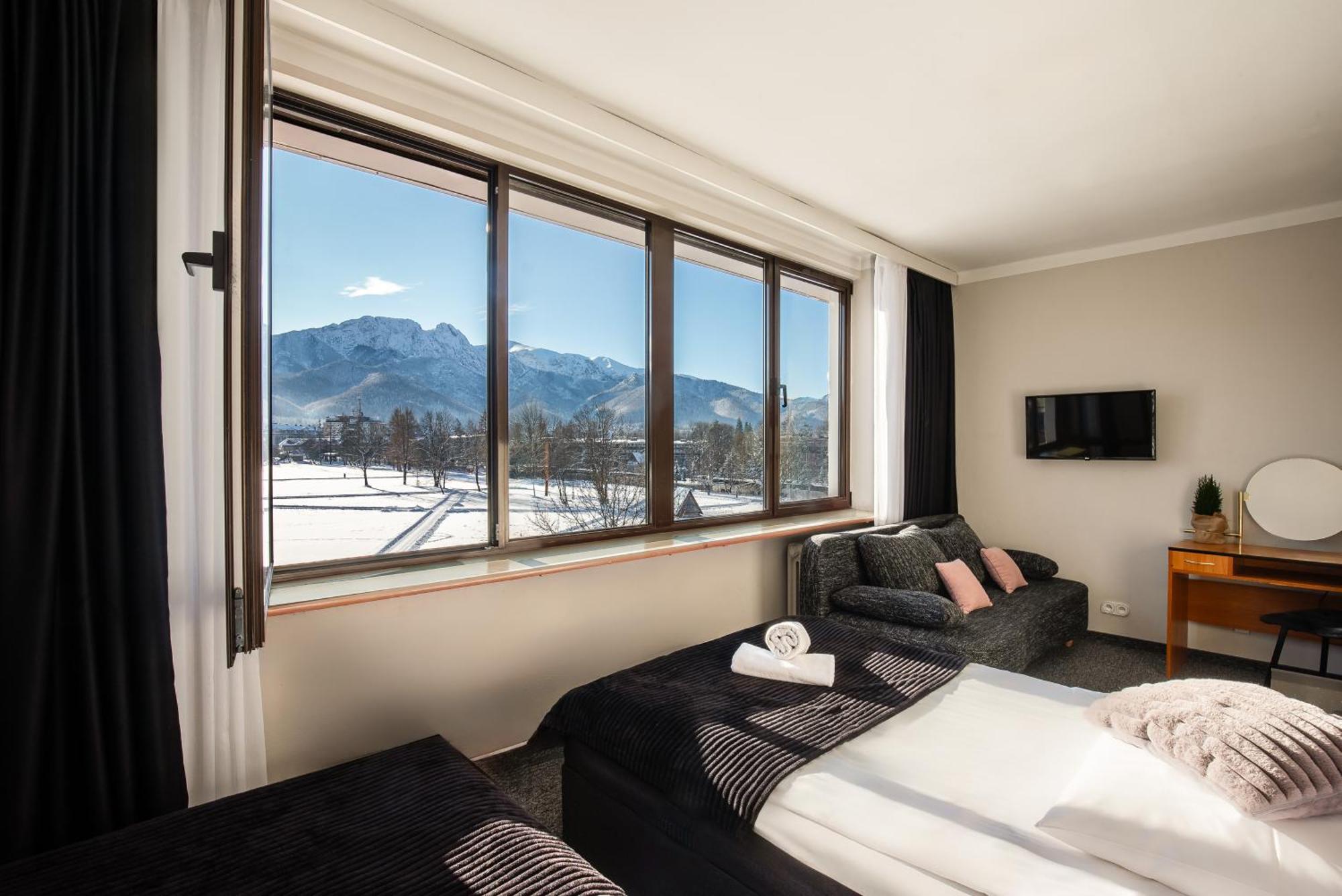 Helios 300m Od Krupowek Nowy Basen Od 12 Lipca Hotel